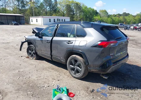 2021 Toyota Rav4 Hybrid Xse z USA, uszkodzony, nr VIN 2T3E6RFV2MW017668